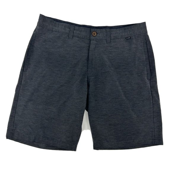 Travis Mathew Shorts Men's 34 Gray Black Stripes Flat Front Golf‎ Lightweight - Picture 1 of 10
